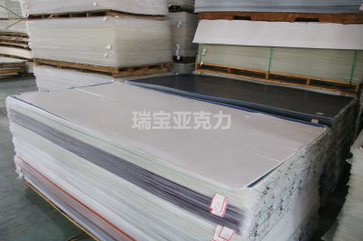 做亞克力led燈板需要什么設備