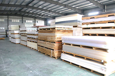 亞克力板材什么情況會產生氣泡