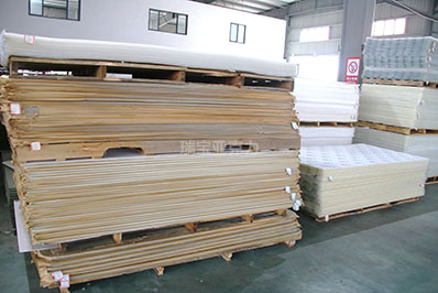 雪弗板和亞克力板材有什么區別